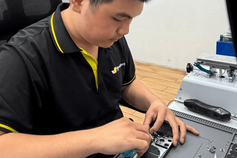 Sale Tưng Bừng - Mừng Đại Lễ: Viện Di Động Tung Deal Chấn Động Giảm Đến 50% 25.04 - 26.04 sale tung bung mung dai le vien di dong 25 04 26 04 sua chua mien phi