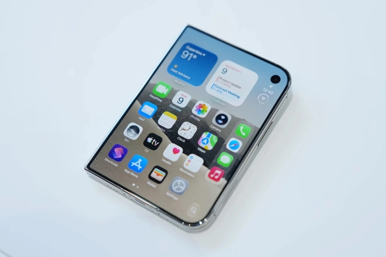 Dung lượng pin iPhone Duo bao nhiêu mAh? Dùng được bao lâu? 3 Thời lượng pin sử dụng màn hình ngoài iPhone Duo