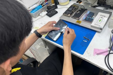 Thay màn hình Samsung quận 1 uy tín, báo giá rõ ràng và bảo hành dài hạn 3 Quy trình thay màn hình Samsung tại VDD Quận 1